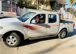 نيسان نافارا